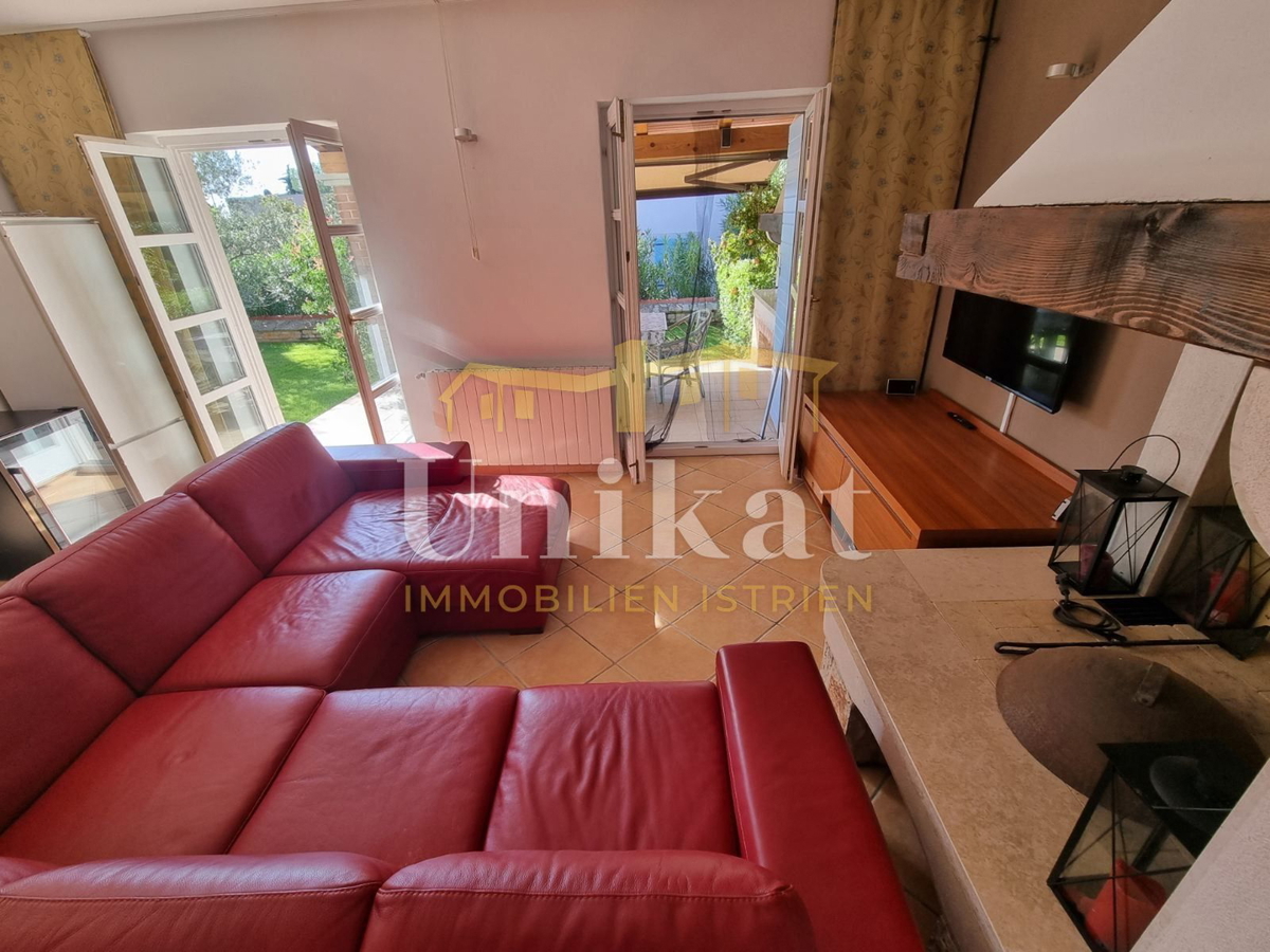 Dvojna hiša v istrskem slogu